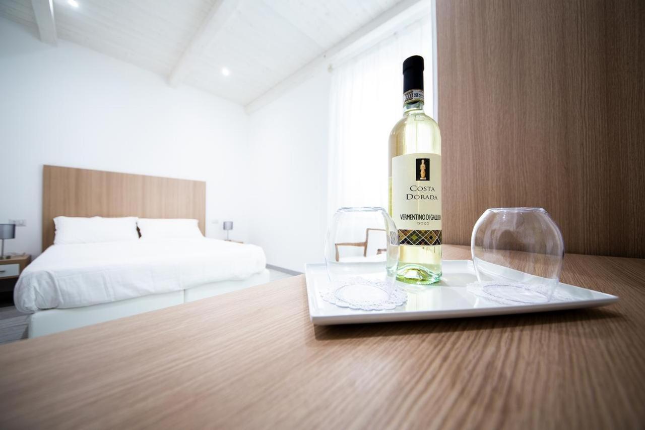 La Promenade Rooms&Suites Olbia Exterior foto