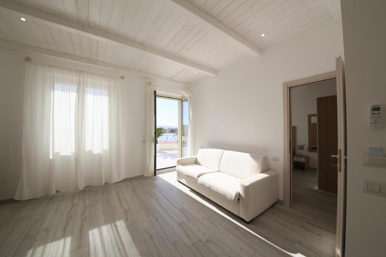 La Promenade Rooms&Suites Olbia Exterior foto