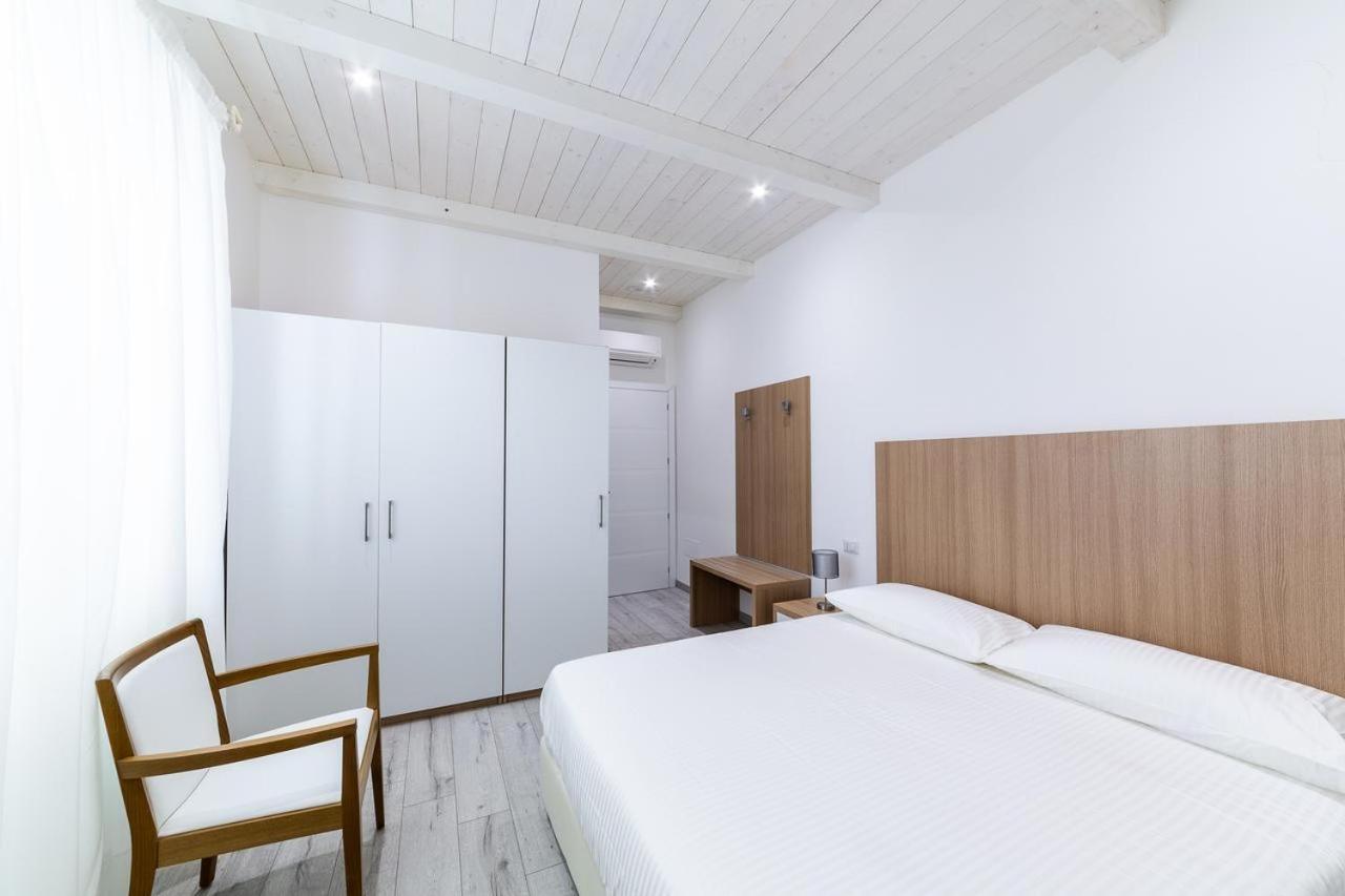 La Promenade Rooms&Suites Olbia Exterior foto
